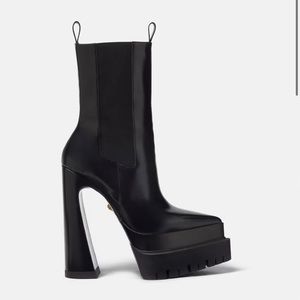 Versace AEVITAS POINTY PLATFORM BOOTS